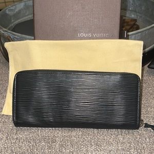 Louis Vuitton Black Epi Clemence Wallet